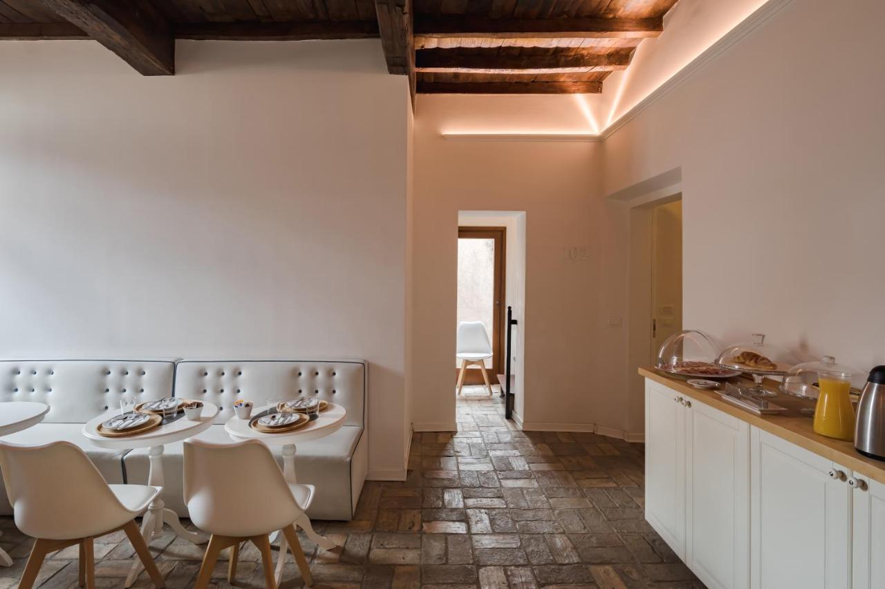 Acomodação com café da manhã  Palazzo Lupardi Relais Roma